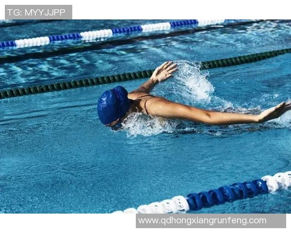 游泳四大泳姿全面解析:技巧、训练与健身效果一网打尽 游泳四大泳姿全面解析:技巧、训练与健身效果一网打尽